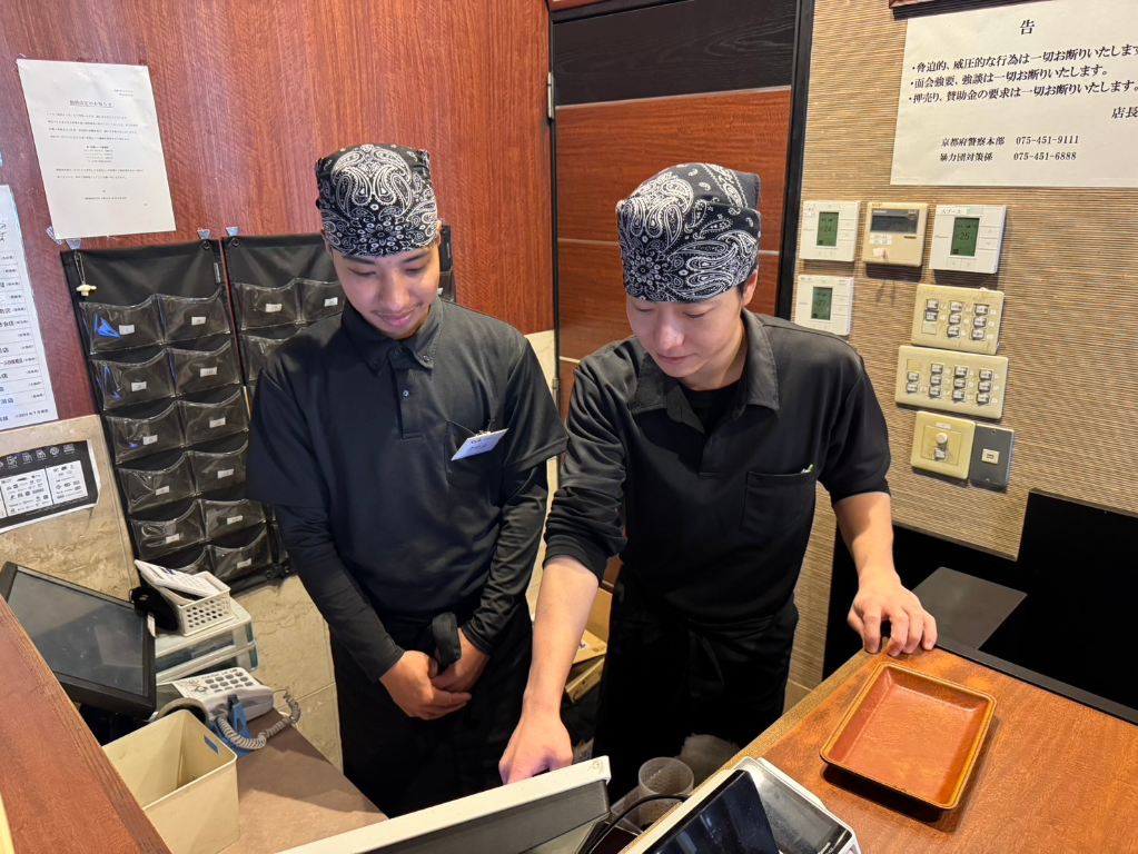 焼肉やる気新堀川本店(京都府京都市伏見区/伏見駅/ホールスタッフ)_3